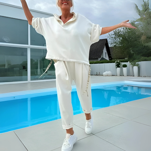 Zweiteiliges Damen Outfit mit Kapuze - Weich & Stilvoll