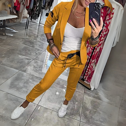 Set giacca e pantaloni da donna