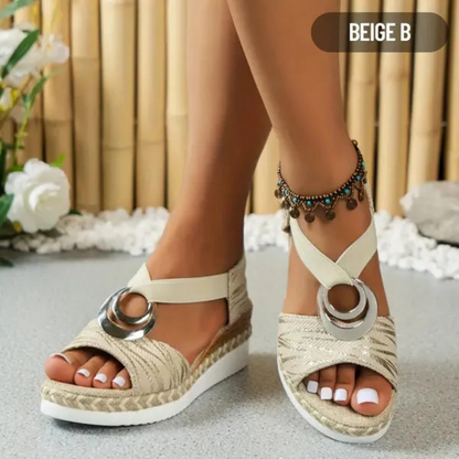 Sandali con zeppa leggeri ed eleganti