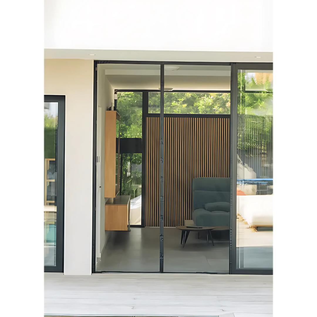 Tenda per porta con schermo magnetico
