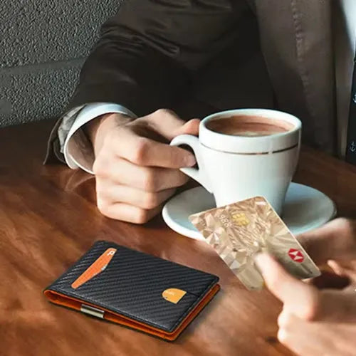 Portafoglio in pelle anti-RFID