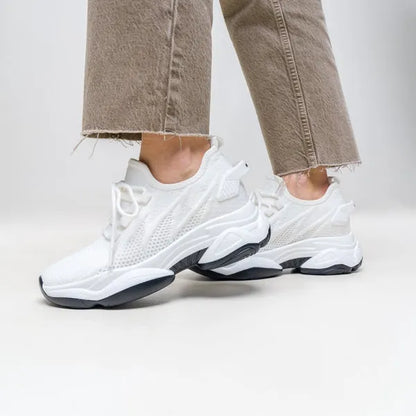 Comode scarpe da ginnastica alte +8 cm